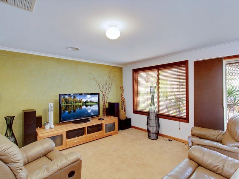 16 Tullamore Court, Greenwith SA 5125