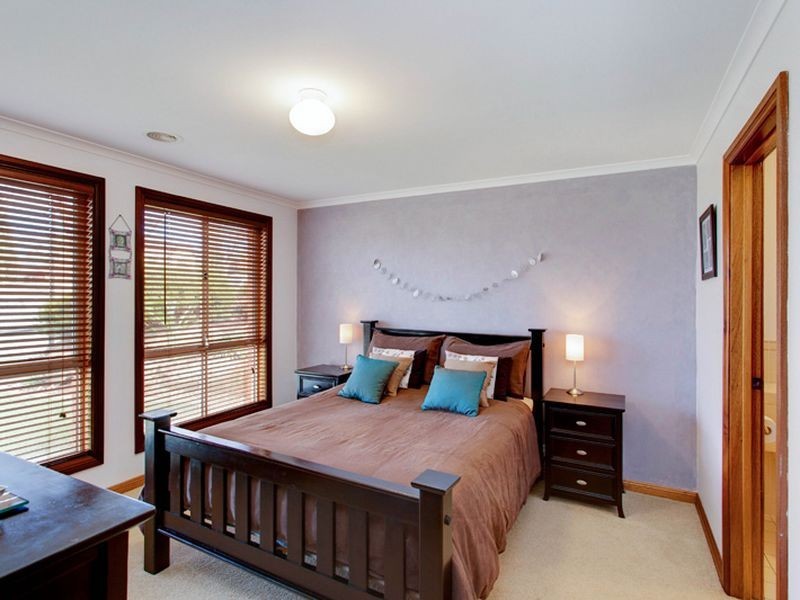 16 Tullamore Court, Greenwith SA 5125