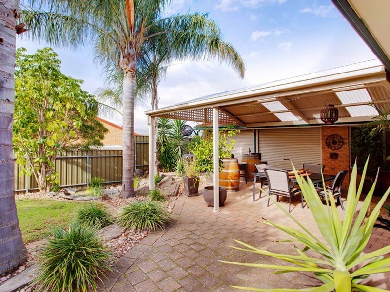 16 Tullamore Court, Greenwith SA 5125