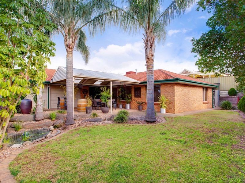 16 Tullamore Court, Greenwith SA 5125