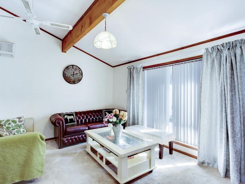 18 Saratoga Avenue, Redwood Park SA 5097