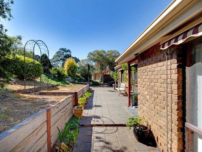 18 Saratoga Avenue, Redwood Park SA 5097