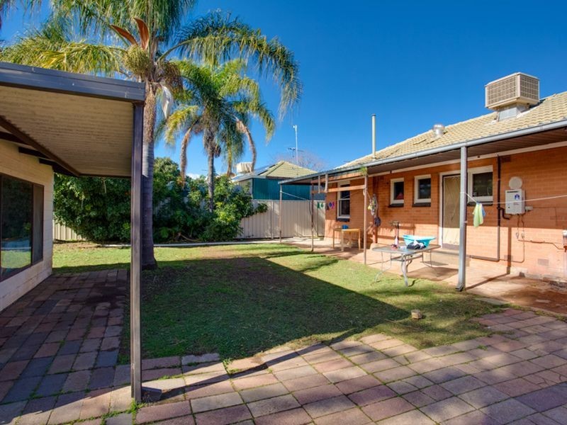 9 Seaborough Road, Elizabeth Park SA 5113