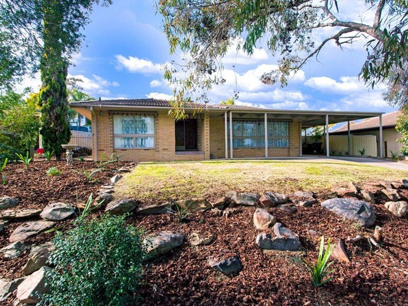 15 Minnamurra Drive, Redwood Park SA 5097