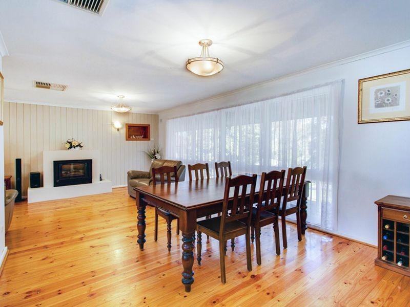 15 Minnamurra Drive, Redwood Park SA 5097