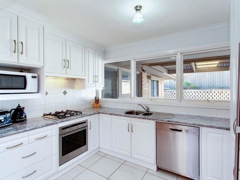 15 Minnamurra Drive, Redwood Park SA 5097