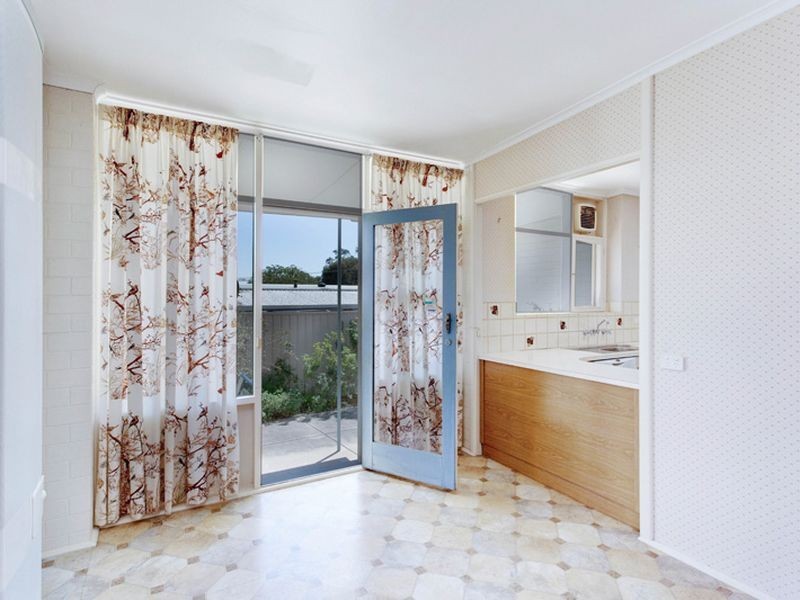 9 Richard Street, Para Hills SA 5096