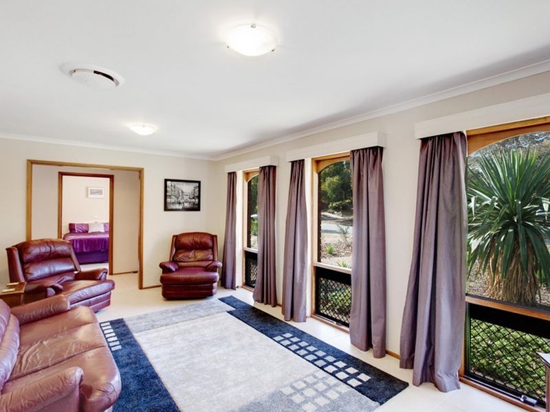 1 Prestwick Court, Fairview Park SA 5126