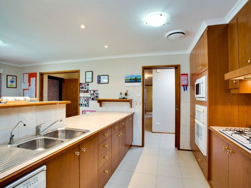 1 Prestwick Court, Fairview Park SA 5126