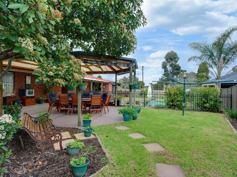 1 Prestwick Court, Fairview Park SA 5126