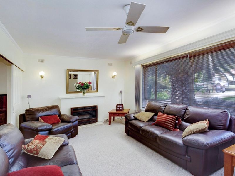 34 Greenwood Drive, St Agnes SA 5097