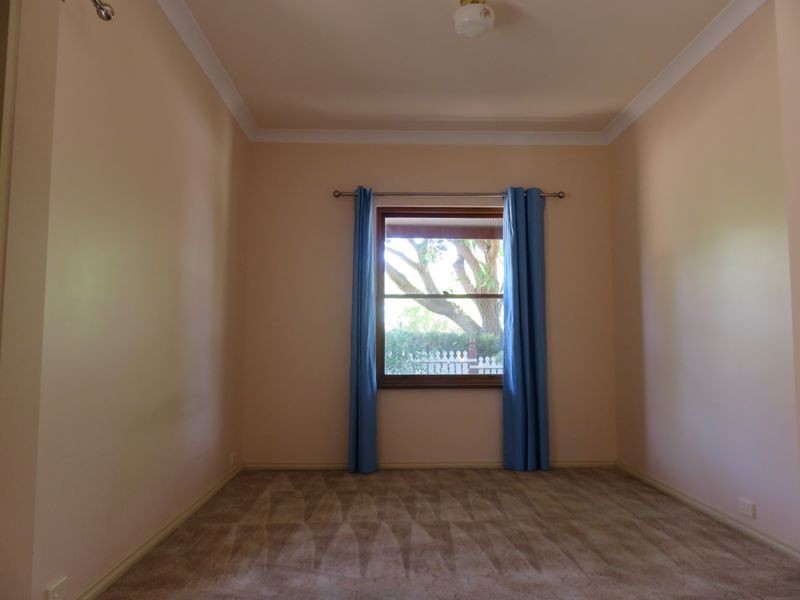 4 Inverary Close, Greenwith SA 5125