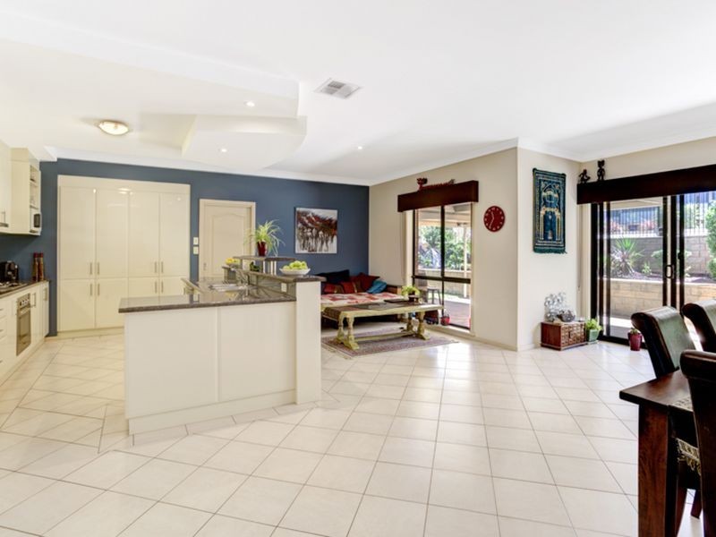 7 Breakwater Court, Gulfview Heights SA 5096