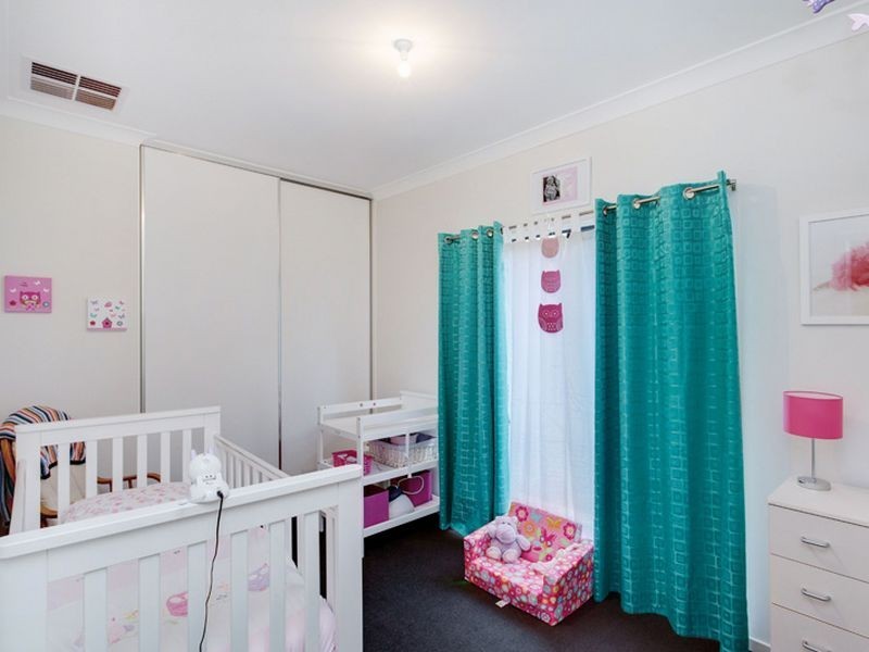 77 Franklin Avenue, Mawson Lakes SA 5095