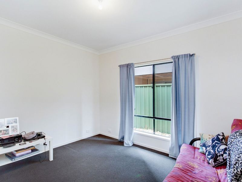 77 Franklin Avenue, Mawson Lakes SA 5095