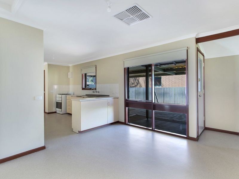 15 Halba Crescent, Paralowie SA 5108