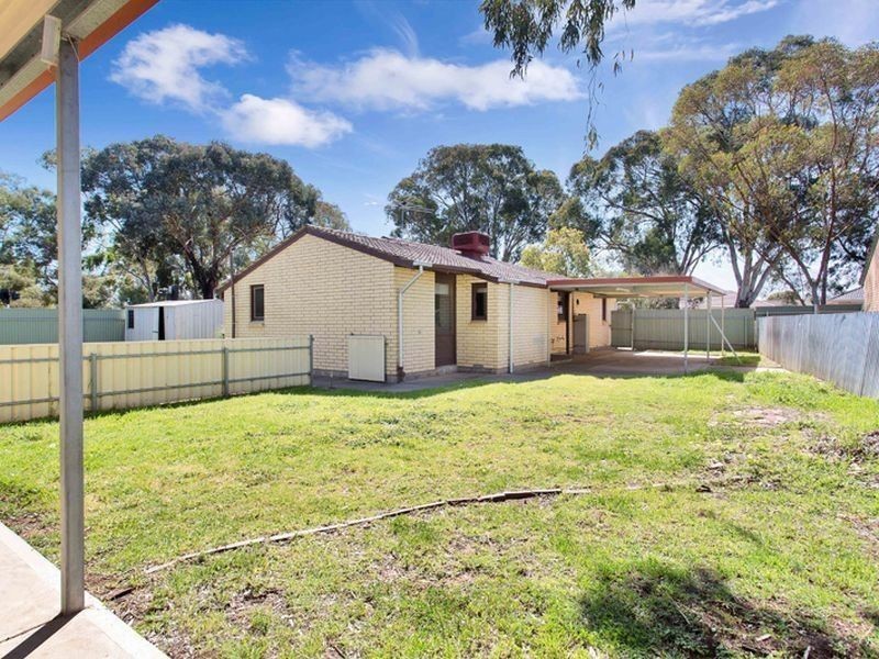 15 Halba Crescent, Paralowie SA 5108