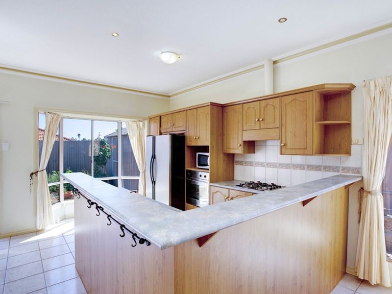 18 Featherstone Circuit, Greenwith SA 5125