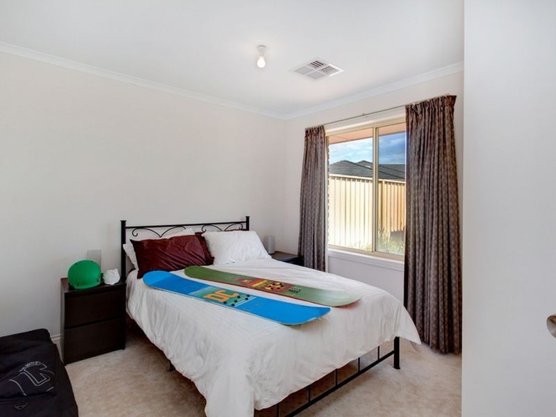 5 Waterside Drive, Burton SA 5110