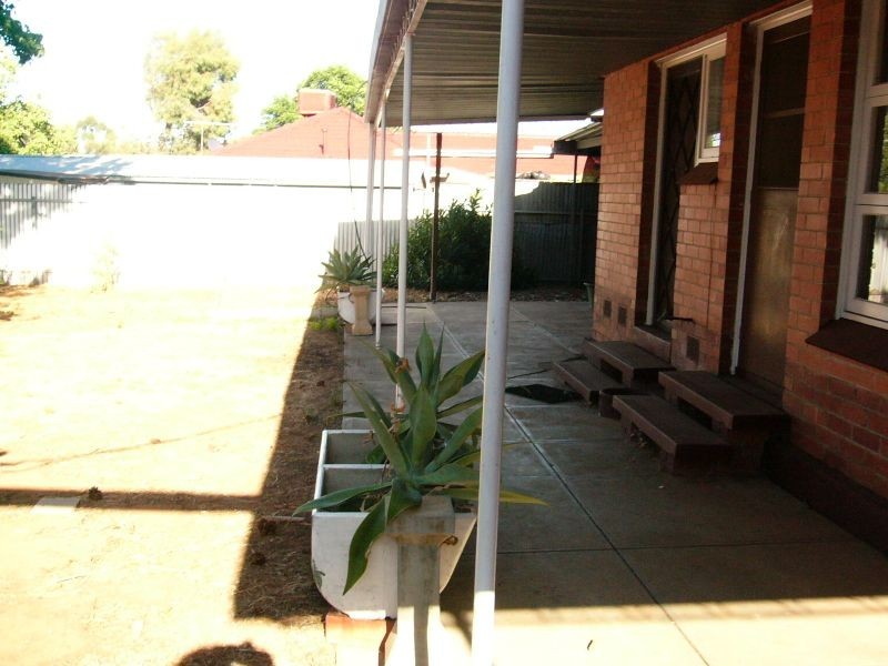 16 Haldane Street, Elizabeth Downs SA 5113