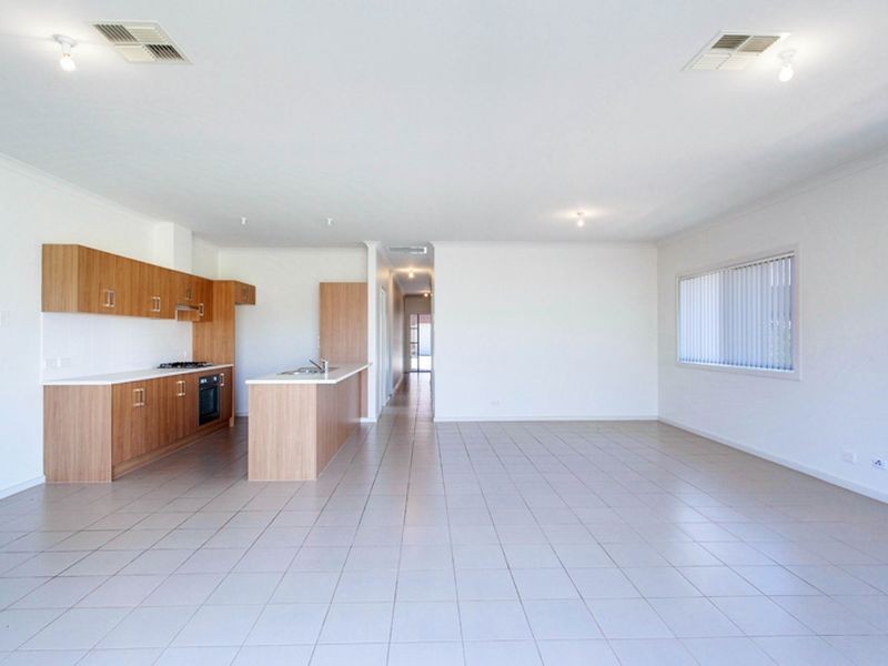 5/14 Sandstock Boulevard, Golden Grove SA 5125