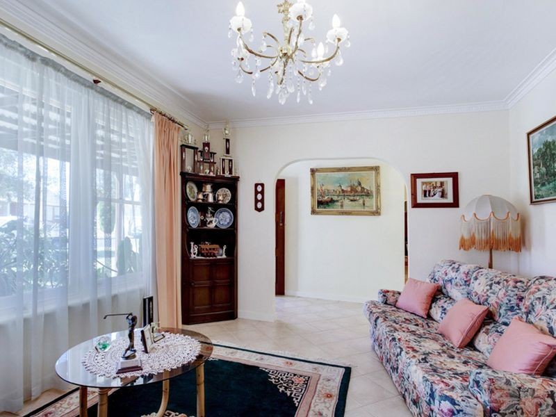 10 Ambrose Avenue, Campbelltown SA 5074