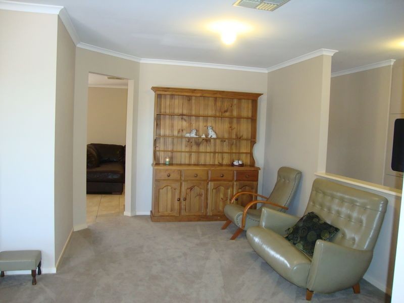 41 Trinity Drive, Evanston Park SA 5116