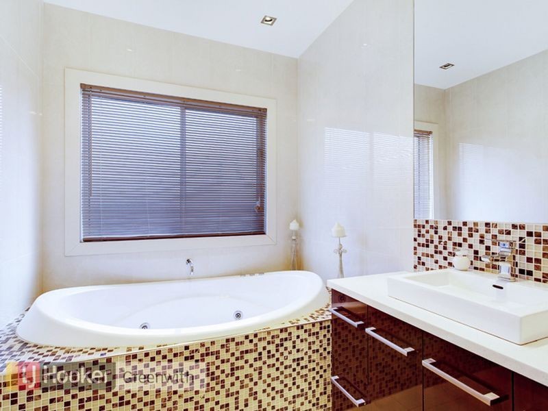 9 Silveracre Pass, Greenwith SA 5125