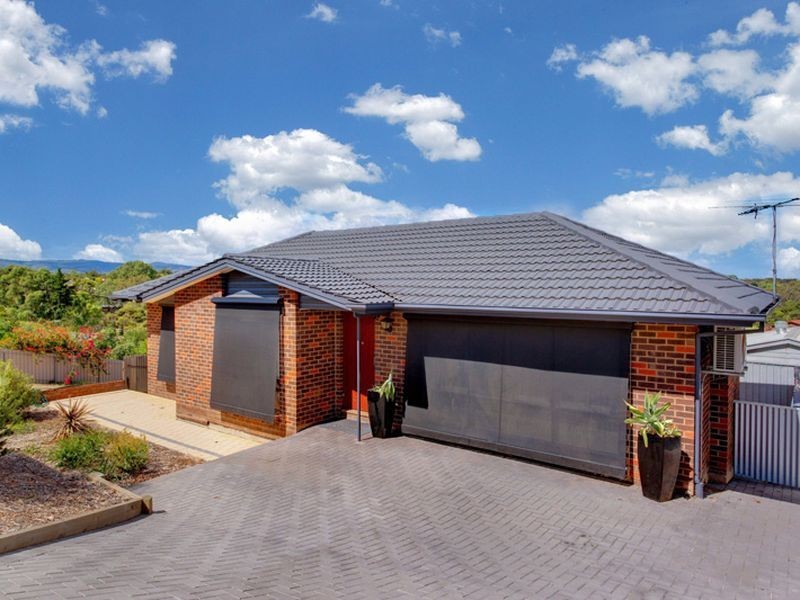 19 Flinders Drive, Valley View SA 5093