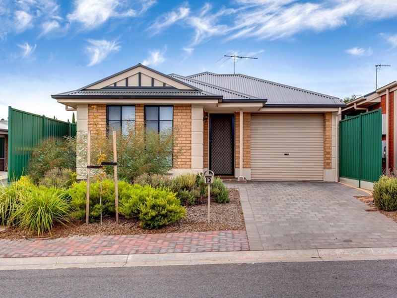 12 Chatsworth Road, Blakeview SA 5114