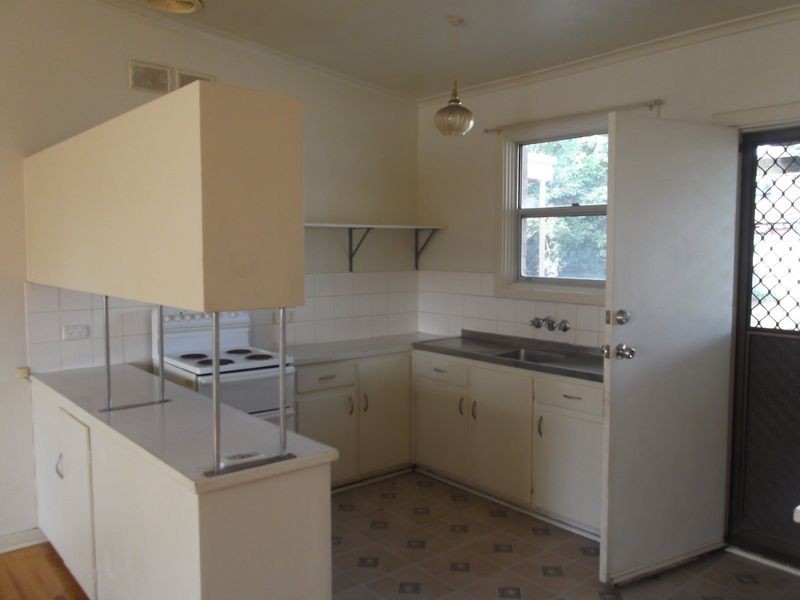 15 Greenwood Crescent, Smithfield Plains SA 5114