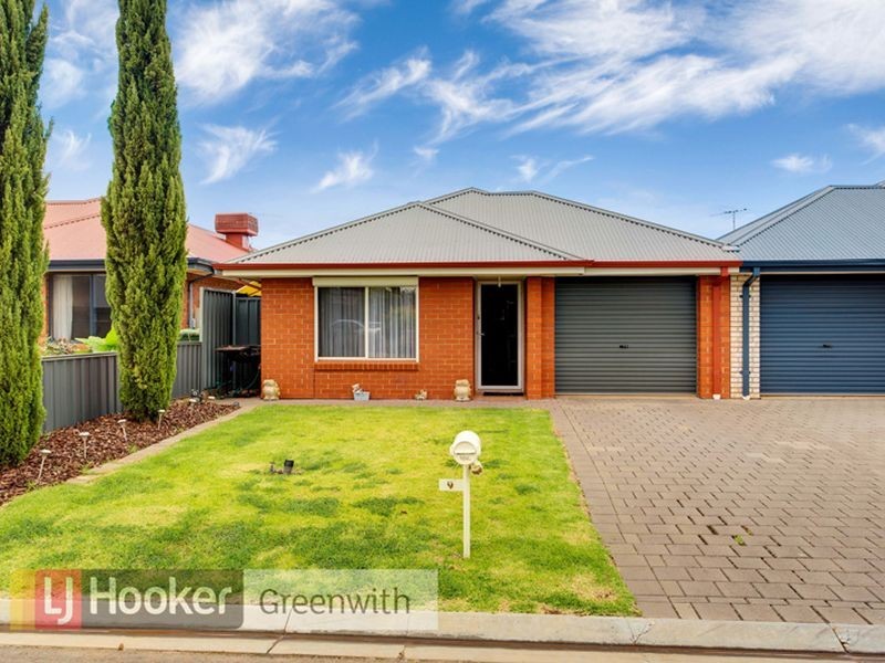 9 Dylan Court, Smithfield SA 5114