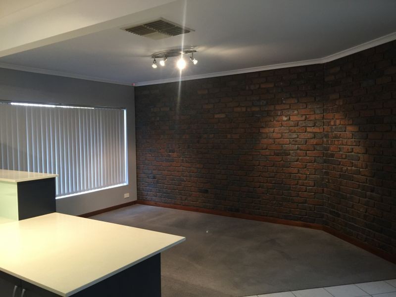 19 Hampton Court, Wynn Vale SA 5127