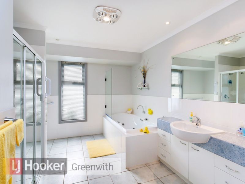 15 Mitre Place, Greenwith SA 5125