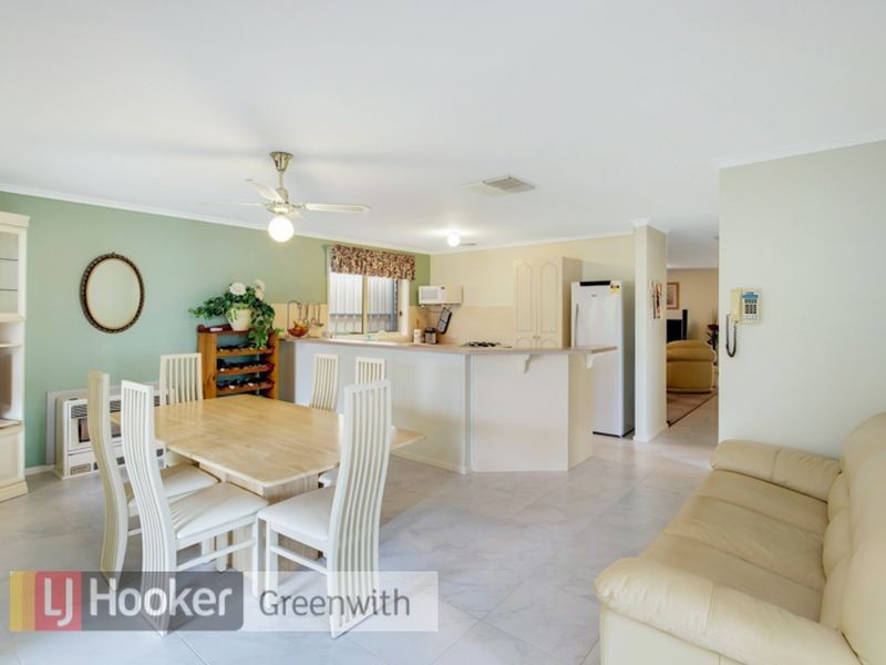 27 Featherstone Circuit, Greenwith SA 5125