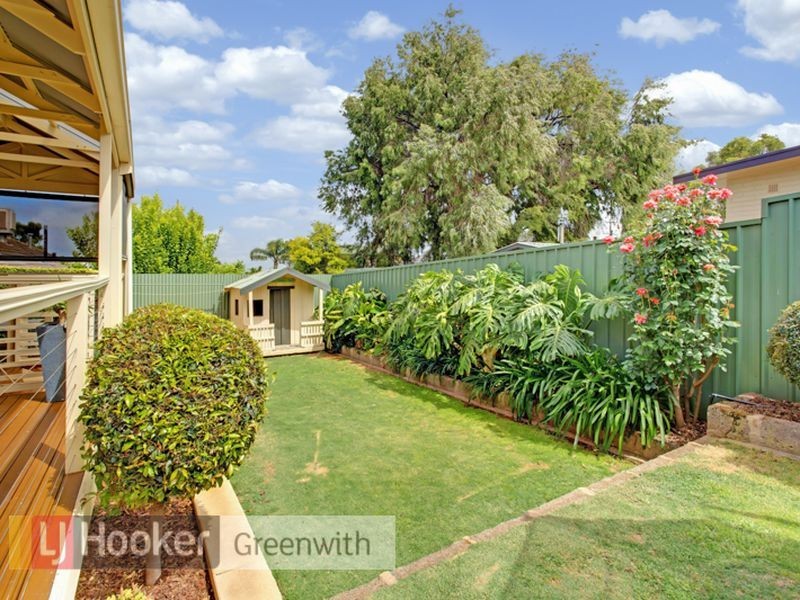 32 Murrell Road, Para Hills SA 5096