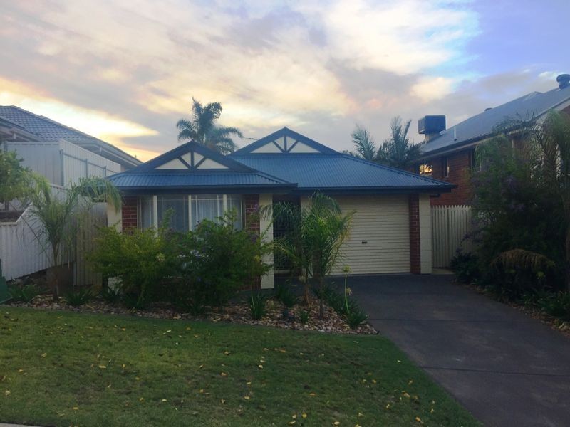 27 Lochleven Avenue, Greenwith SA 5125