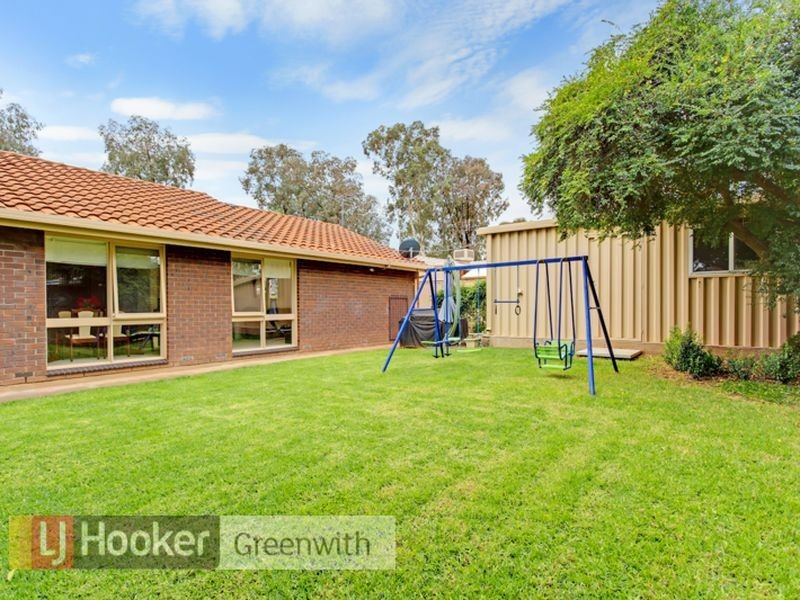 4 Guildford Close, Salisbury Heights SA 5109