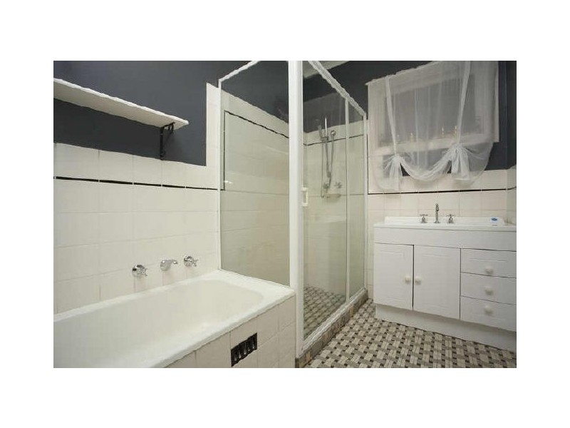 31 Geoffrey Avenue, Valley View SA 5093