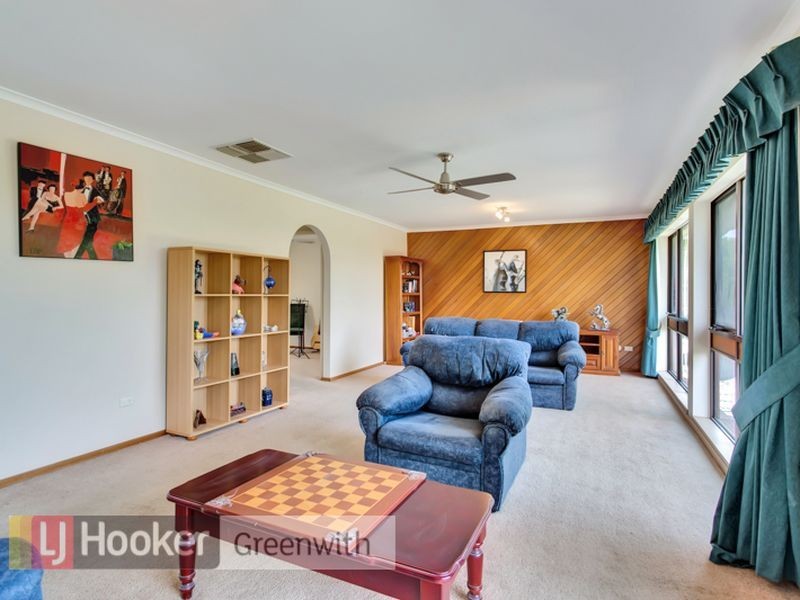 37 Landal Boulevard, Redwood Park SA 5097