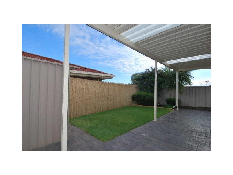 8 Ballard Close, Greenwith SA 5125