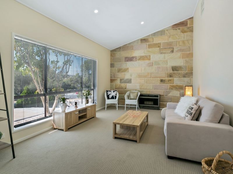 8 Chardonnay Crescent, Wynn Vale SA 5127