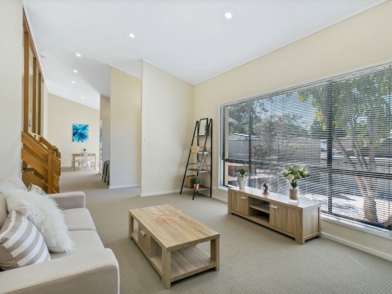 8 Chardonnay Crescent, Wynn Vale SA 5127