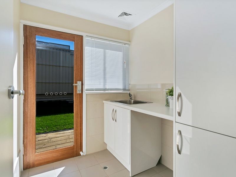 8 Chardonnay Crescent, Wynn Vale SA 5127
