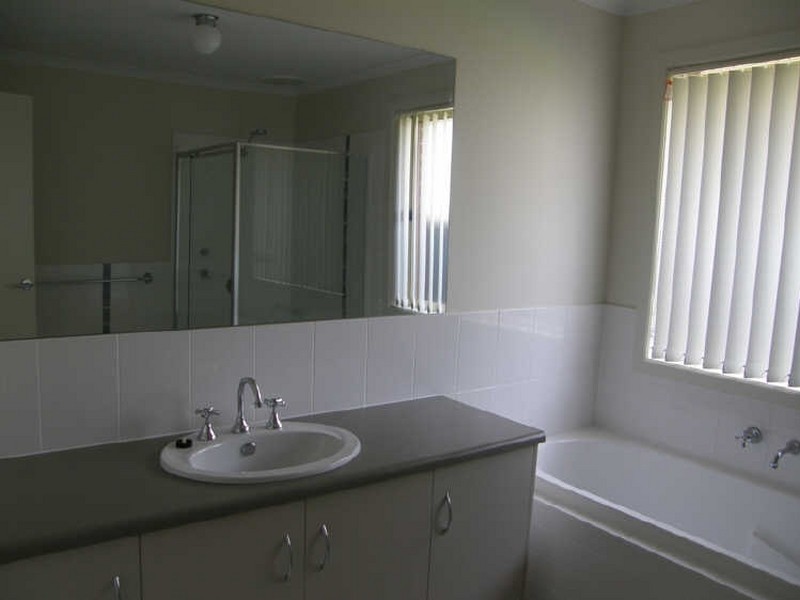 2/61 Para Road, Evanston SA 5116