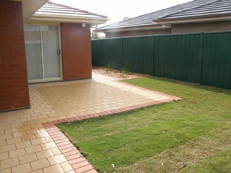 2/61 Para Road, Evanston SA 5116