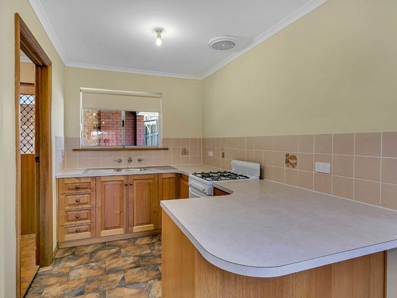 2/20 Whinnen Street, St Agnes SA 5097