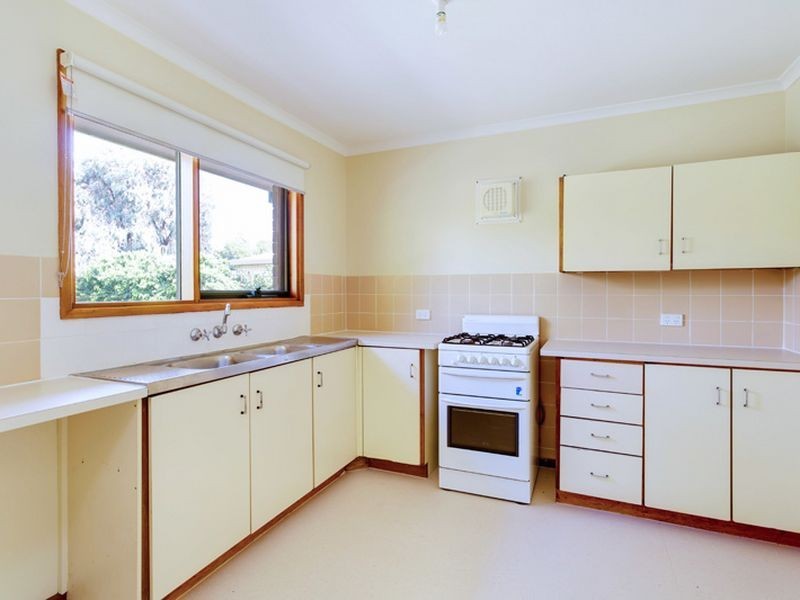 18 Lubbock Court, Wynn Vale SA 5127