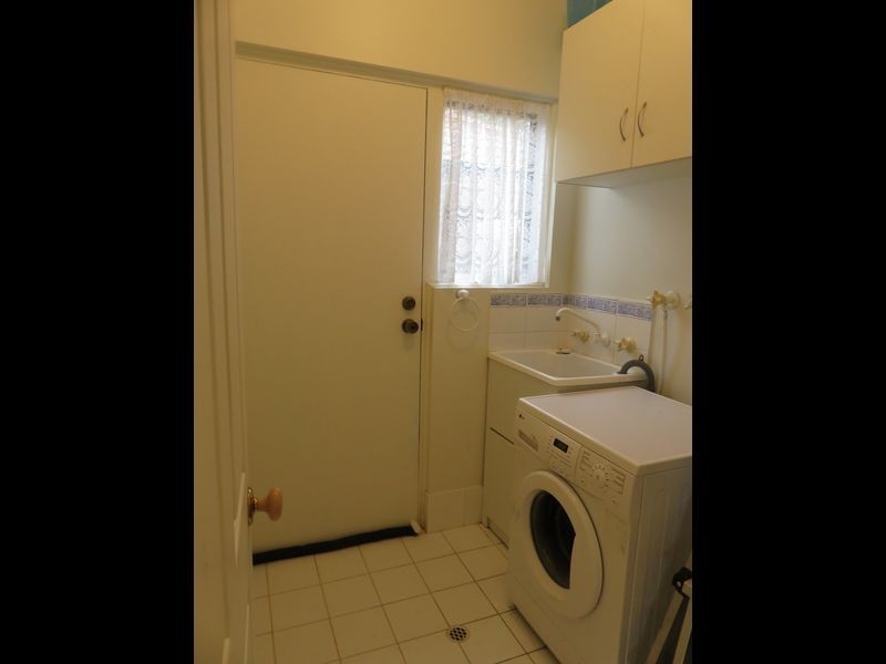 4 Farnell Place, Greenwith SA 5125