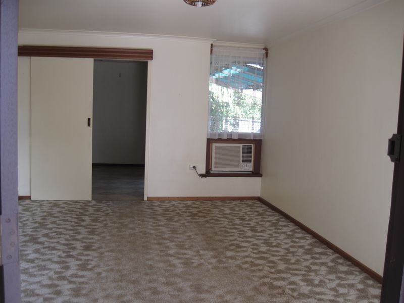 2/8 Dunne Crescent, Salisbury East SA 5109